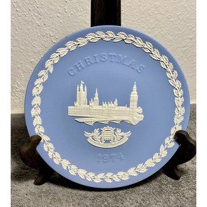Wedgwood Blue Jasperware The Houses of Parliament Christmas 1974 Vintage Plate
